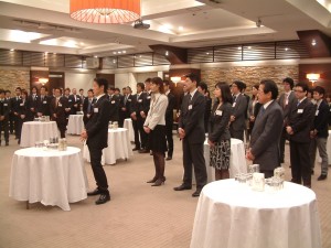 日展協の若手交流会「桜を愛でる会」開催、展示会からの復興をアピール