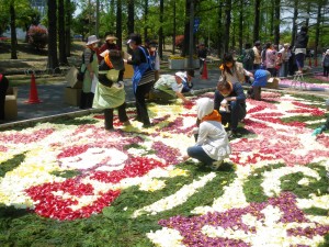 季節を彩る“花絵”イベント、各地で開催