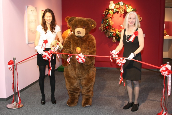 約200点のテディベアが大集合!! 「My friend Teddy bear展」が銀座松屋で開催 約200点のテディベアが大集合!! 「My friend Teddy bear展」が銀座松屋で開催