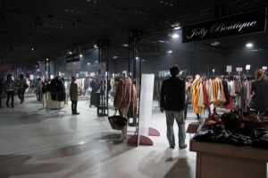 Facebookと連動させた新スタイルのファッションセールイベント 「STOCK STYLE 2011 AUTUMN/WINTER」